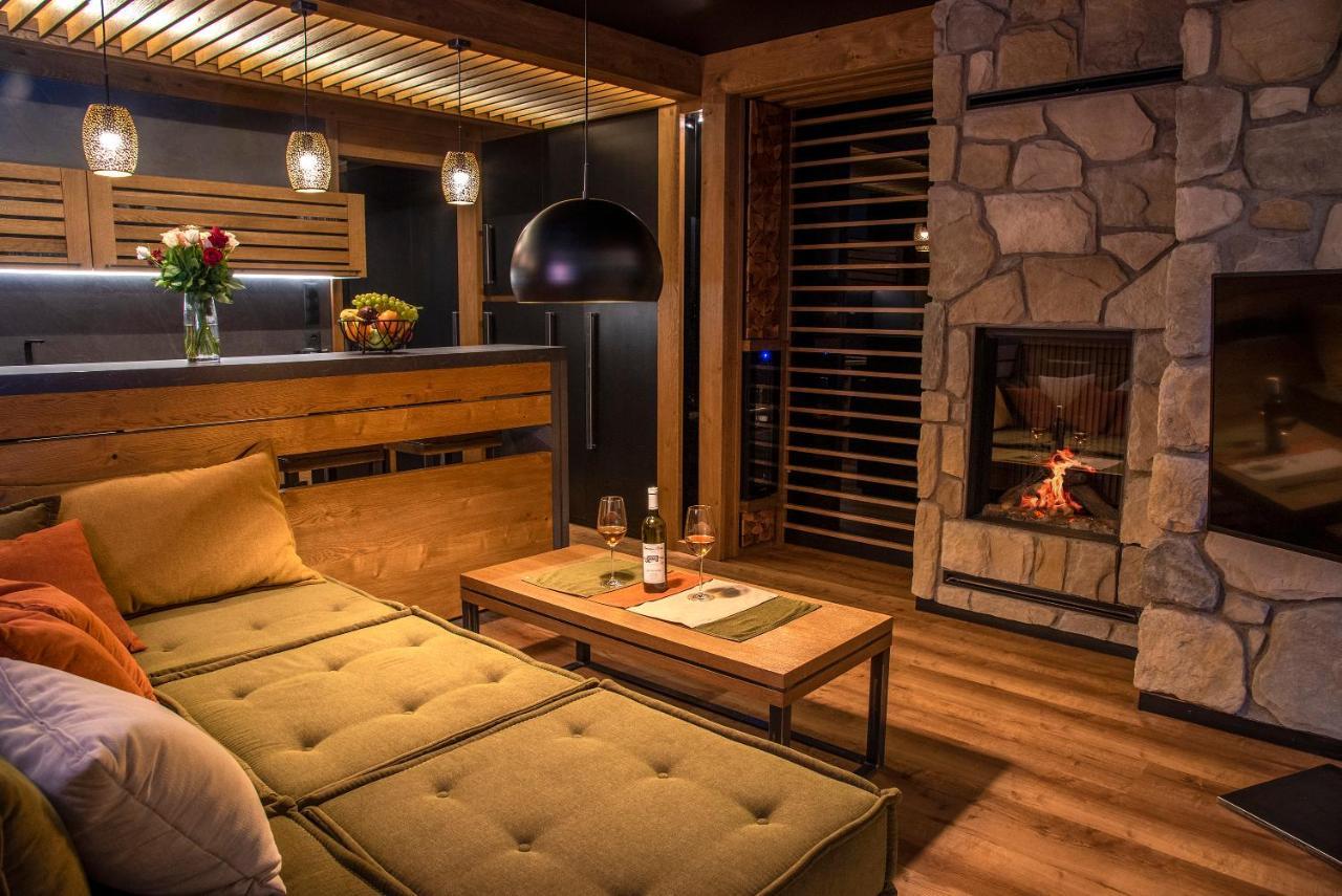 Apartman Mary Lou, Hotel Ovruc Strbske Pleso ภายนอก รูปภาพ